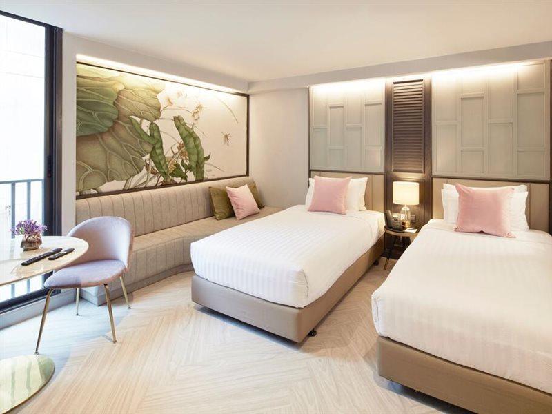 The Quarter Ploenchit By Uhg Hotel Bangkok Exterior photo